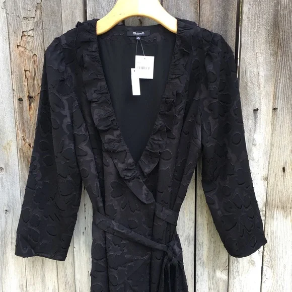 NWT Madewell Ruffled Wrap Dress Black Floral Jacquard Polyester M - Picture 3 of 12